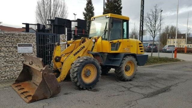 Komatsu WA 95 - 3 mit Klappschaufel Schnellwechsel NEU - Utovarivač na kotačima: slika Komatsu WA 95 - 3 mit Klappschaufel Schnellwechsel NEU - Utovarivač na kotačima Komatsu WA 95 - 3 mit Klappschaufel Schnellwechsel NEU - Utovarivač na kotačima: slika Komatsu WA 95 - 3 mit Klappschaufel Schnellwechsel NEU - Utovarivač na kotačima