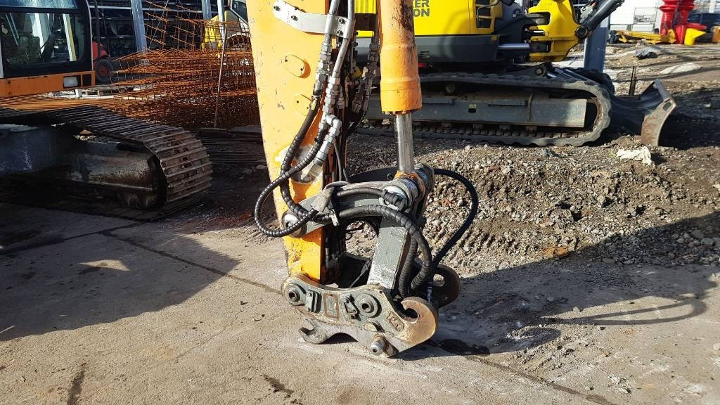 Liebherr Kettenbagger R924B HDSL Litronic, SW48 Likufix - Bager gusjeničar: slika Liebherr Kettenbagger R924B HDSL Litronic, SW48 Likufix - Bager gusjeničar Liebherr Kettenbagger R924B HDSL Litronic, SW48 Likufix - Bager gusjeničar: slika Liebherr Kettenbagger R924B HDSL Litronic, SW48 Likufix - Bager gusjeničar