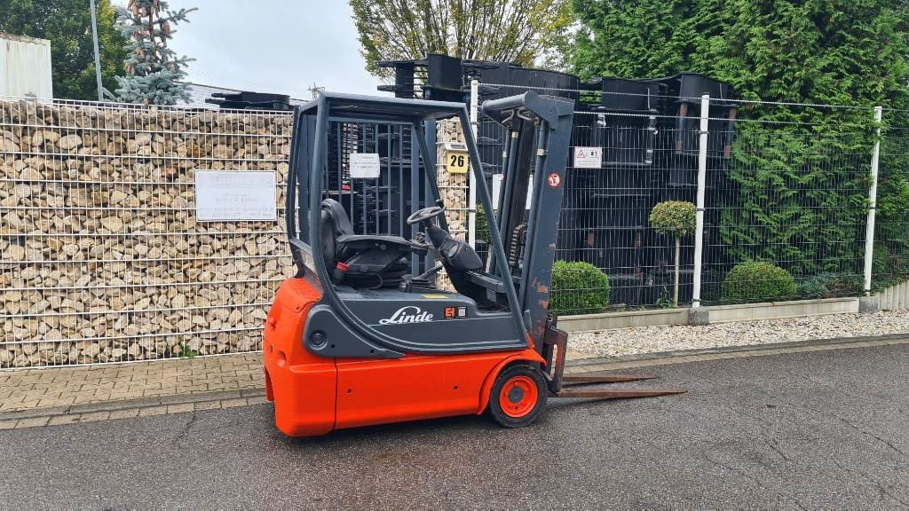 Linde E 14-02, Tripplex bis 4,5 m, Hubkraft 1.400 kg  - Električni viličar: slika Linde E 14-02, Tripplex bis 4,5 m, Hubkraft 1.400 kg  - Električni viličar Linde E 14-02, Tripplex bis 4,5 m, Hubkraft 1.400 kg  - Električni viličar: slika Linde E 14-02, Tripplex bis 4,5 m, Hubkraft 1.400 kg  - Električni viličar