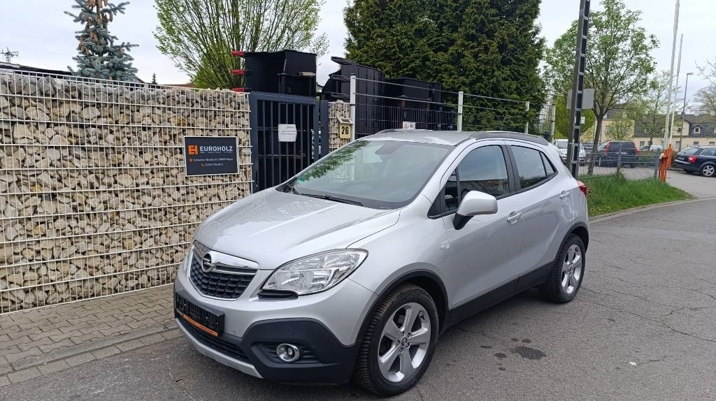 Opel Mokka 1.7 CDTI, Klima, Allrad (4x4), Webasto - SUV: slika Opel Mokka 1.7 CDTI, Klima, Allrad (4x4), Webasto - SUV Opel Mokka 1.7 CDTI, Klima, Allrad (4x4), Webasto - SUV: slika Opel Mokka 1.7 CDTI, Klima, Allrad (4x4), Webasto - SUV