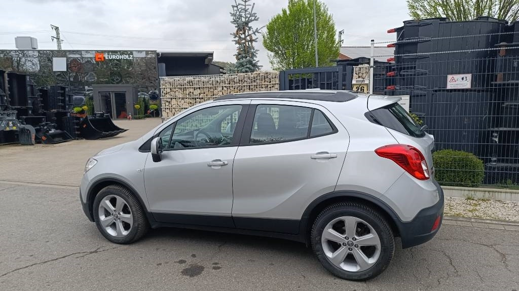 Opel Mokka 1.7 CDTI, Klima, Allrad (4x4), Webasto - SUV: slika Opel Mokka 1.7 CDTI, Klima, Allrad (4x4), Webasto - SUV Opel Mokka 1.7 CDTI, Klima, Allrad (4x4), Webasto - SUV: slika Opel Mokka 1.7 CDTI, Klima, Allrad (4x4), Webasto - SUV