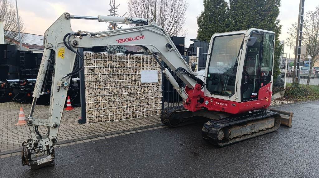 Takeuchi TB 260 Powertilt und Schnellwechsler MS 03, Radio - Mini bager: slika Takeuchi TB 260 Powertilt und Schnellwechsler MS 03, Radio - Mini bager Takeuchi TB 260 Powertilt und Schnellwechsler MS 03, Radio - Mini bager: slika Takeuchi TB 260 Powertilt und Schnellwechsler MS 03, Radio - Mini bager