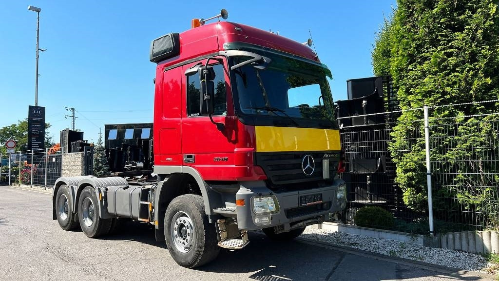 Mercedes-Benz Actros 2648 6x4 1 Hand Kipphydraulik Klima - Tegljač: slika Mercedes-Benz Actros 2648 6x4 1 Hand Kipphydraulik Klima - Tegljač Mercedes-Benz Actros 2648 6x4 1 Hand Kipphydraulik Klima - Tegljač: slika Mercedes-Benz Actros 2648 6x4 1 Hand Kipphydraulik Klima - Tegljač