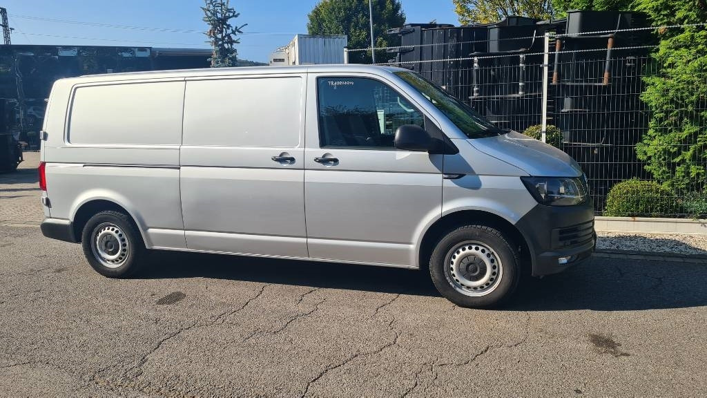 Volkswagen T5 2.0 TDI, Kasten, Werkstattschränke, Klima, AHK - Dostavno vozilo sa zatvorenim sandukom: slika Volkswagen T5 2.0 TDI, Kasten, Werkstattschränke, Klima, AHK - Dostavno vozilo sa zatvorenim sandukom Volkswagen T5 2.0 TDI, Kasten, Werkstattschränke, Klima, AHK - Dostavno vozilo sa zatvorenim sandukom: slika Volkswagen T5 2.0 TDI, Kasten, Werkstattschränke, Klima, AHK - Dostavno vozilo sa zatvorenim sandukom