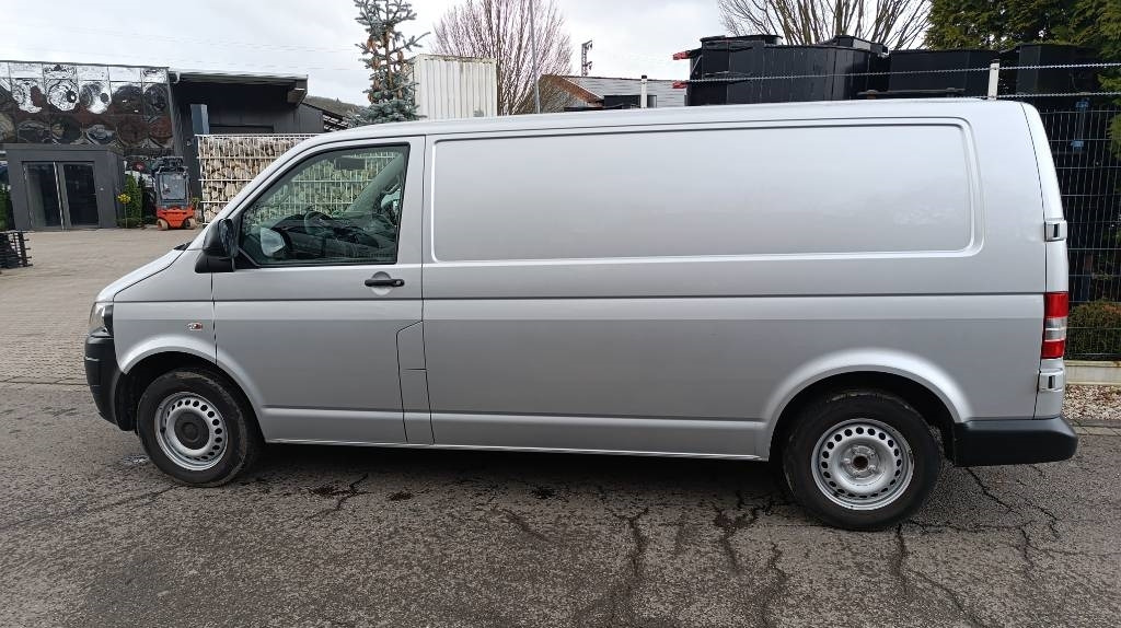 Volkswagen T5 2.0 TDI, Transporter, Kasten, Werkstattschränke - Dostavno vozilo sa zatvorenim sandukom: slika Volkswagen T5 2.0 TDI, Transporter, Kasten, Werkstattschränke - Dostavno vozilo sa zatvorenim sandukom Volkswagen T5 2.0 TDI, Transporter, Kasten, Werkstattschränke - Dostavno vozilo sa zatvorenim sandukom: slika Volkswagen T5 2.0 TDI, Transporter, Kasten, Werkstattschränke - Dostavno vozilo sa zatvorenim sandukom