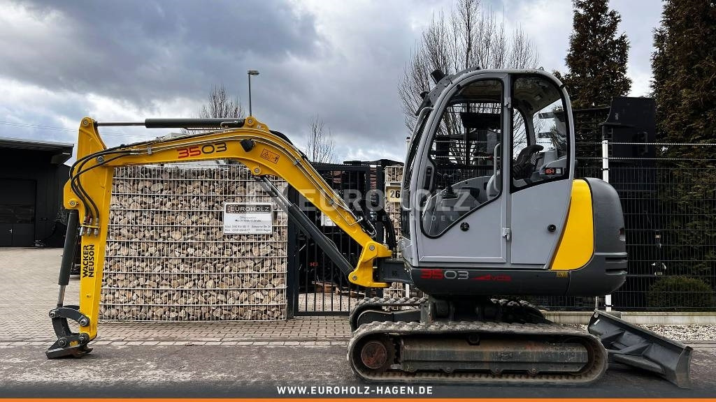 Wacker Minibagger 3503, VDS Kabine, Schnellwechsler MS03 - Mini bager: slika Wacker Minibagger 3503, VDS Kabine, Schnellwechsler MS03 - Mini bager Wacker Minibagger 3503, VDS Kabine, Schnellwechsler MS03 - Mini bager: slika Wacker Minibagger 3503, VDS Kabine, Schnellwechsler MS03 - Mini bager