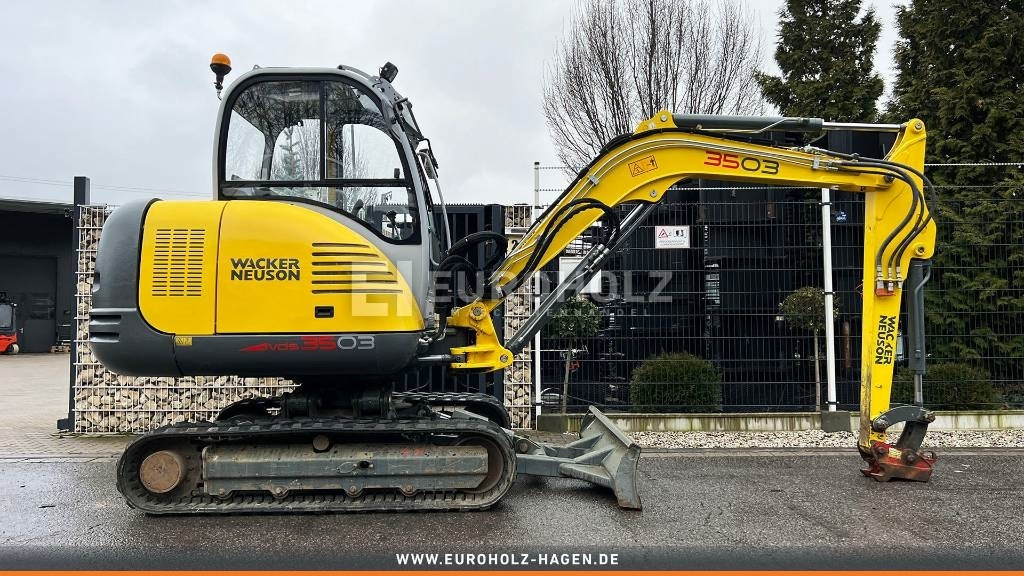 Wacker Neuson Minibagger 3503 RD VDS, MS03, 3. hydr. Steuerkreis - Mini bager: slika Wacker Neuson Minibagger 3503 RD VDS, MS03, 3. hydr. Steuerkreis - Mini bager Wacker Neuson Minibagger 3503 RD VDS, MS03, 3. hydr. Steuerkreis - Mini bager: slika Wacker Neuson Minibagger 3503 RD VDS, MS03, 3. hydr. Steuerkreis - Mini bager