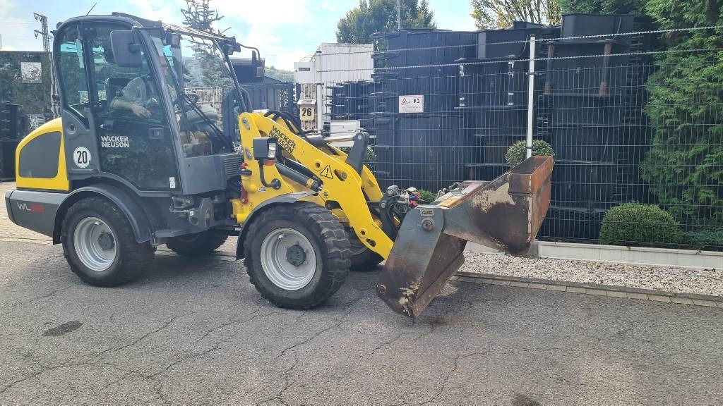 Wacker Neuson WL 38, 3. Steuerkreis Zusatzhydraulik, Radlader - Utovarivač na kotačima: slika Wacker Neuson WL 38, 3. Steuerkreis Zusatzhydraulik, Radlader - Utovarivač na kotačima Wacker Neuson WL 38, 3. Steuerkreis Zusatzhydraulik, Radlader - Utovarivač na kotačima: slika Wacker Neuson WL 38, 3. Steuerkreis Zusatzhydraulik, Radlader - Utovarivač na kotačima