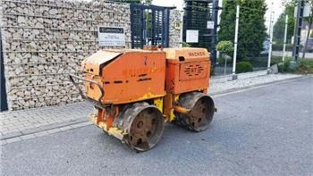 Wacker RT 820 Walze Fernbedienung Rüttelwalze - Vibro ploča: slika Wacker RT 820 Walze Fernbedienung Rüttelwalze - Vibro ploča Wacker RT 820 Walze Fernbedienung Rüttelwalze - Vibro ploča: slika Wacker RT 820 Walze Fernbedienung Rüttelwalze - Vibro ploča