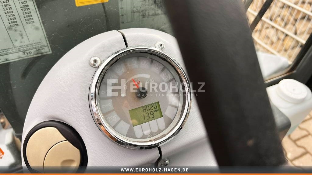Zakup Yanmar Minibagger Vio 25-4 mit Schnellwechsler MS03  Yanmar Minibagger Vio 25-4 mit Schnellwechsler MS03: slika Zakup Yanmar Minibagger Vio 25-4 mit Schnellwechsler MS03  Yanmar Minibagger Vio 25-4 mit Schnellwechsler MS03