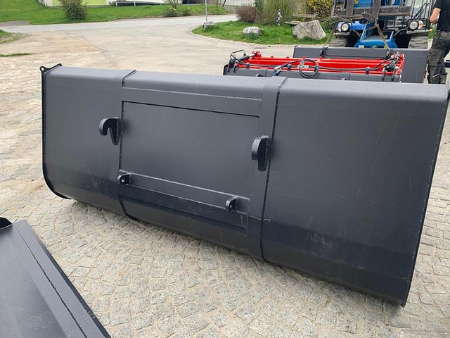 Big Volumenschaufel 250 cm mit Euro Aufnahme - Minibus, Putnički kombi: slika Big Volumenschaufel 250 cm mit Euro Aufnahme - Minibus, Putnički kombi Big Volumenschaufel 250 cm mit Euro Aufnahme - Minibus, Putnički kombi: slika Big Volumenschaufel 250 cm mit Euro Aufnahme - Minibus, Putnički kombi