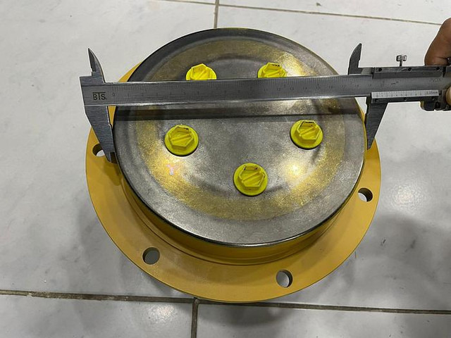 Bomag Fahrmotor (Poclain) 05816293 - Valjak: slika Bomag Fahrmotor (Poclain) 05816293 - Valjak Bomag Fahrmotor (Poclain) 05816293 - Valjak: slika Bomag Fahrmotor (Poclain) 05816293 - Valjak