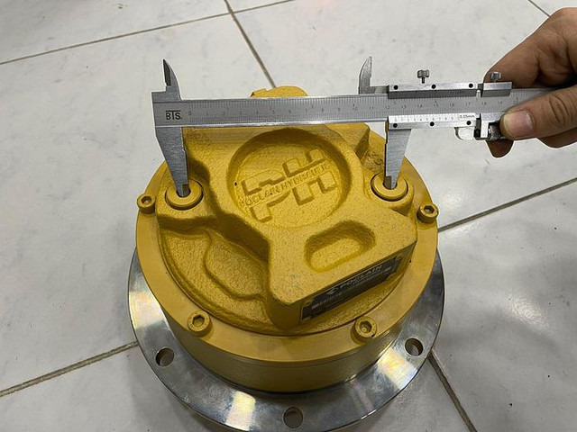 Bomag Fahrmotor (Poclain) 05816293 - Valjak: slika Bomag Fahrmotor (Poclain) 05816293 - Valjak Bomag Fahrmotor (Poclain) 05816293 - Valjak: slika Bomag Fahrmotor (Poclain) 05816293 - Valjak