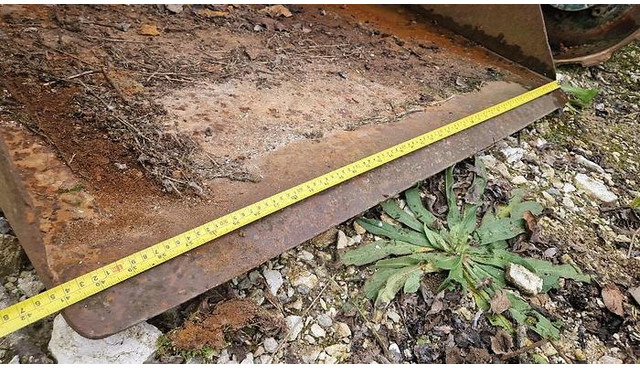 Schaufel 1,05 m mit Weidemann Aufnahme Weidem - Građevinski strojevi: slika Schaufel 1,05 m mit Weidemann Aufnahme Weidem - Građevinski strojevi Schaufel 1,05 m mit Weidemann Aufnahme Weidem - Građevinski strojevi: slika Schaufel 1,05 m mit Weidemann Aufnahme Weidem - Građevinski strojevi