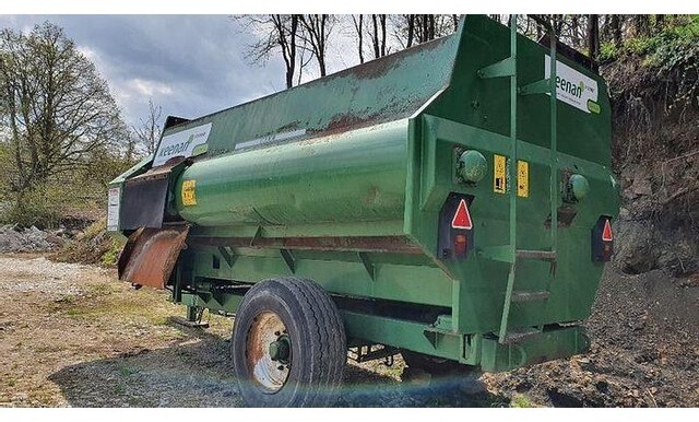 Keenan Klassik 140 Futtermischwagen - Oprema za stoku: slika Keenan Klassik 140 Futtermischwagen - Oprema za stoku Keenan Klassik 140 Futtermischwagen - Oprema za stoku: slika Keenan Klassik 140 Futtermischwagen - Oprema za stoku