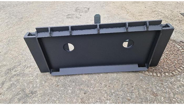 Big Bobcat 90 cm Adapter mit Euro Aufnahme - Priključak: slika Big Bobcat 90 cm Adapter mit Euro Aufnahme - Priključak Big Bobcat 90 cm Adapter mit Euro Aufnahme - Priključak: slika Big Bobcat 90 cm Adapter mit Euro Aufnahme - Priključak