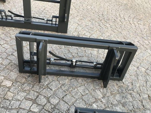 Weidemann Adapter pass. zu Euro Aufnahme - Priključak: slika Weidemann Adapter pass. zu Euro Aufnahme - Priključak Weidemann Adapter pass. zu Euro Aufnahme - Priključak: slika Weidemann Adapter pass. zu Euro Aufnahme - Priključak