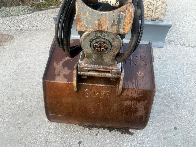 Takeuchi TB295W Mobilbagger - Bager: slika Takeuchi TB295W Mobilbagger - Bager Takeuchi TB295W Mobilbagger - Bager: slika Takeuchi TB295W Mobilbagger - Bager