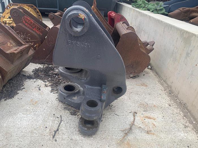 Volvo Stütze / Knickgelenk / Anbaubock passend zu Volvo ECR88 - Bager: slika Volvo Stütze / Knickgelenk / Anbaubock passend zu Volvo ECR88 - Bager Volvo Stütze / Knickgelenk / Anbaubock passend zu Volvo ECR88 - Bager: slika Volvo Stütze / Knickgelenk / Anbaubock passend zu Volvo ECR88 - Bager