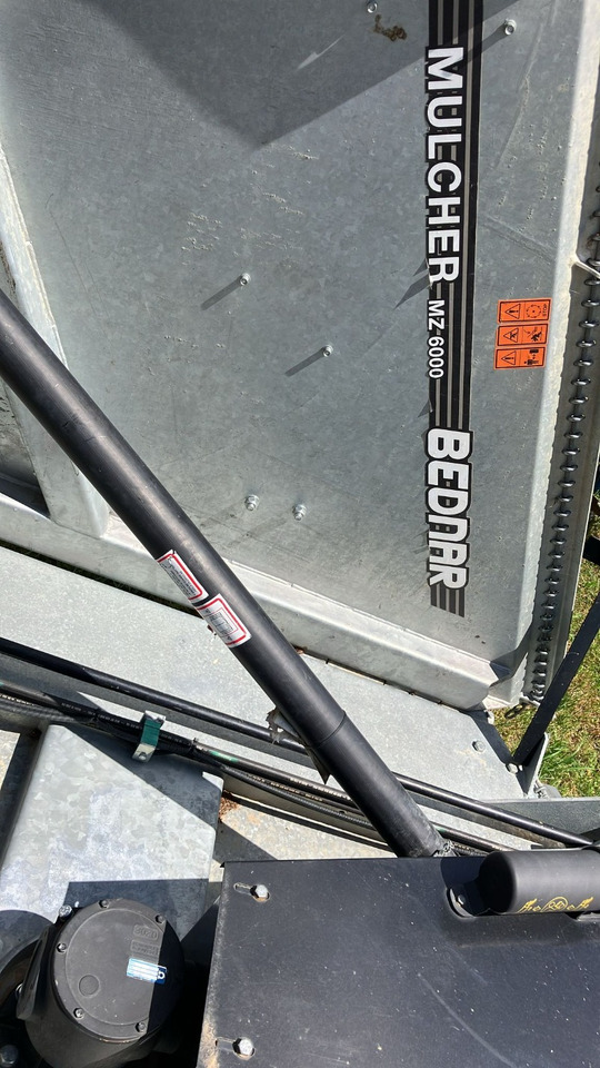 Bednar MZ 6000 - Malčer sa čekićima: slika Bednar MZ 6000 - Malčer sa čekićima Bednar MZ 6000 - Malčer sa čekićima: slika Bednar MZ 6000 - Malčer sa čekićima