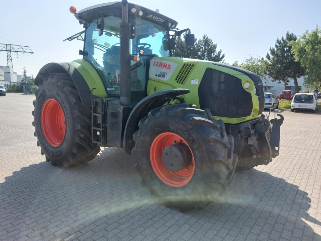 CLAAS Axion 850 - Traktor: slika CLAAS Axion 850 - Traktor CLAAS Axion 850 - Traktor: slika CLAAS Axion 850 - Traktor