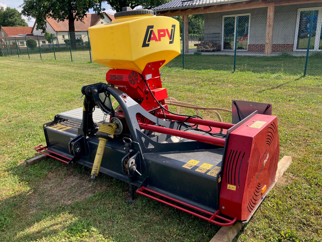 Craco PlanierProfi 2650 - Oprema za obradu tla: slika Craco PlanierProfi 2650 - Oprema za obradu tla Craco PlanierProfi 2650 - Oprema za obradu tla: slika Craco PlanierProfi 2650 - Oprema za obradu tla