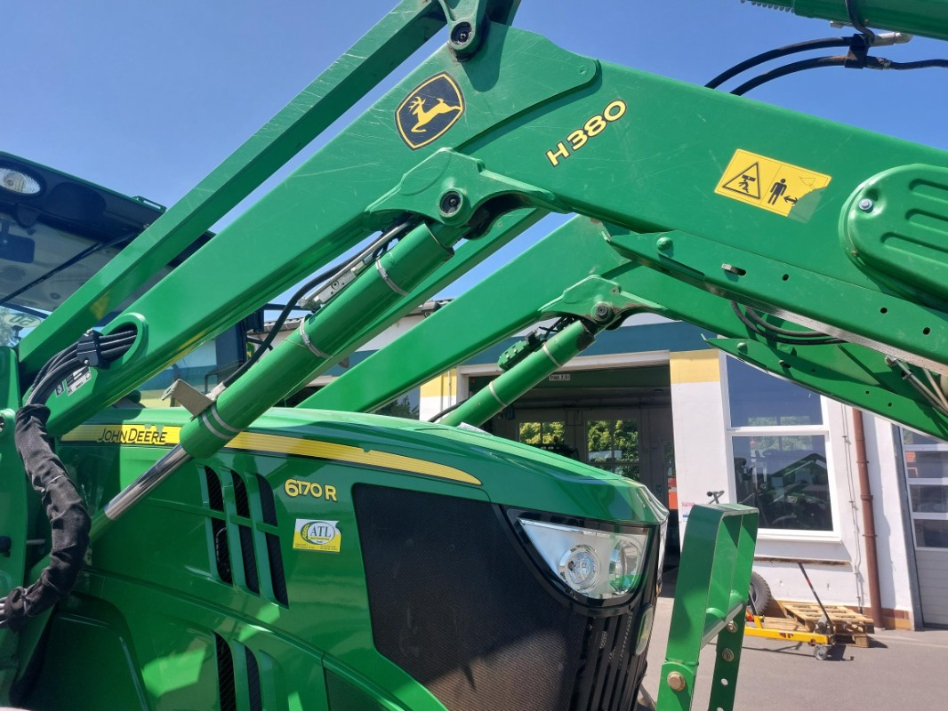 John Deere 6170R - Traktor: slika John Deere 6170R - Traktor John Deere 6170R - Traktor: slika John Deere 6170R - Traktor