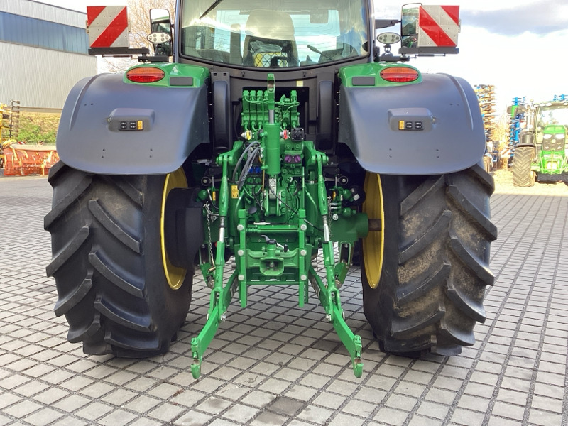 John Deere 6R215 CommandPro/ Garantie bis 06/27 - Traktor: slika John Deere 6R215 CommandPro/ Garantie bis 06/27 - Traktor John Deere 6R215 CommandPro/ Garantie bis 06/27 - Traktor: slika John Deere 6R215 CommandPro/ Garantie bis 06/27 - Traktor