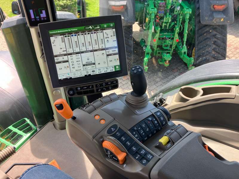 John Deere 7R310 mit PowerGard bis 02/27 - Traktor: slika John Deere 7R310 mit PowerGard bis 02/27 - Traktor John Deere 7R310 mit PowerGard bis 02/27 - Traktor: slika John Deere 7R310 mit PowerGard bis 02/27 - Traktor