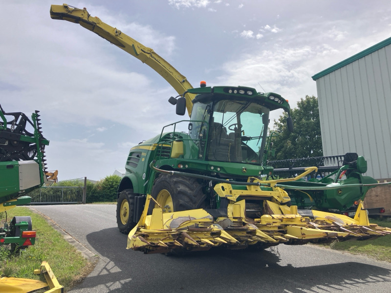 Kombajn John Deere 8300i mit Kemper 360  und PickUp: slika Kombajn John Deere 8300i mit Kemper 360  und PickUp