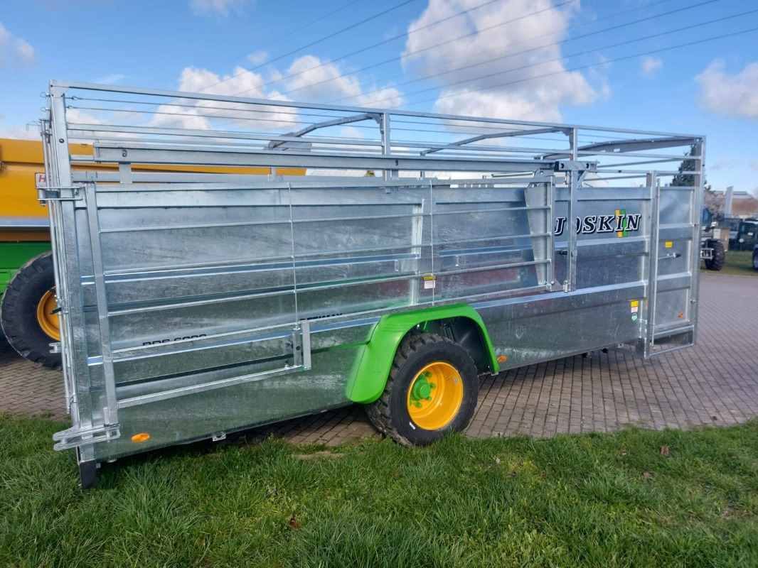 Joskin BETIMAX RDSG6000 - Prikolica za prijevoz stoke: slika Joskin BETIMAX RDSG6000 - Prikolica za prijevoz stoke Joskin BETIMAX RDSG6000 - Prikolica za prijevoz stoke: slika Joskin BETIMAX RDSG6000 - Prikolica za prijevoz stoke