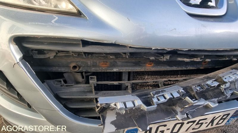 207 1.6hdi - Automobil: slika 207 1.6hdi - Automobil 207 1.6hdi - Automobil: slika 207 1.6hdi - Automobil