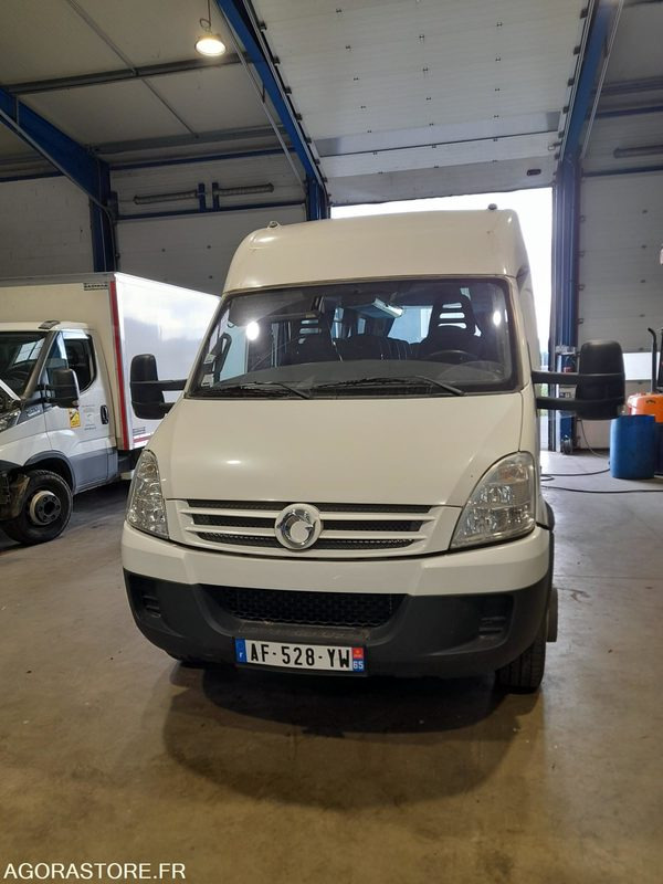 CAR IVECO de 2009 POUR PIECES - Autobus: slika CAR IVECO de 2009 POUR PIECES - Autobus CAR IVECO de 2009 POUR PIECES - Autobus: slika CAR IVECO de 2009 POUR PIECES - Autobus