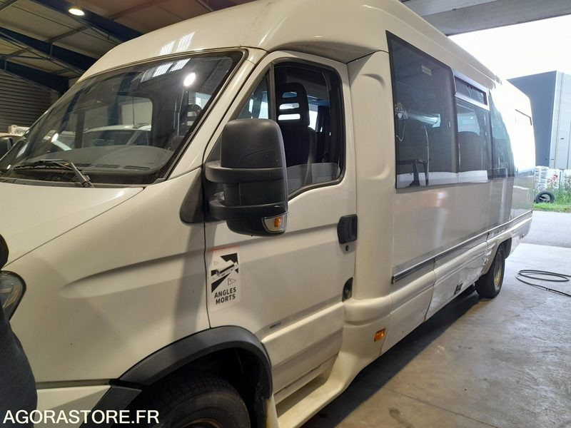 CAR IVECO de 2009 POUR PIECES - Autobus: slika CAR IVECO de 2009 POUR PIECES - Autobus CAR IVECO de 2009 POUR PIECES - Autobus: slika CAR IVECO de 2009 POUR PIECES - Autobus