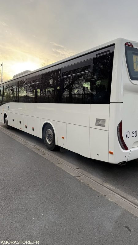 IVECO CROSSWAY CAR SCOLAIRE - 103 000 km - 2015 - Autobus: slika IVECO CROSSWAY CAR SCOLAIRE - 103 000 km - 2015 - Autobus IVECO CROSSWAY CAR SCOLAIRE - 103 000 km - 2015 - Autobus: slika IVECO CROSSWAY CAR SCOLAIRE - 103 000 km - 2015 - Autobus