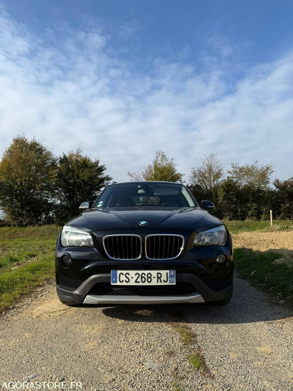 BMW X1 X-DRIVE 20D 184 CH- PACK SPORT - ANNEE 2013 - VÉHICULE 5 PLACES - SUV: slika BMW X1 X-DRIVE 20D 184 CH- PACK SPORT - ANNEE 2013 - VÉHICULE 5 PLACES - SUV BMW X1 X-DRIVE 20D 184 CH- PACK SPORT - ANNEE 2013 - VÉHICULE 5 PLACES - SUV: slika BMW X1 X-DRIVE 20D 184 CH- PACK SPORT - ANNEE 2013 - VÉHICULE 5 PLACES - SUV