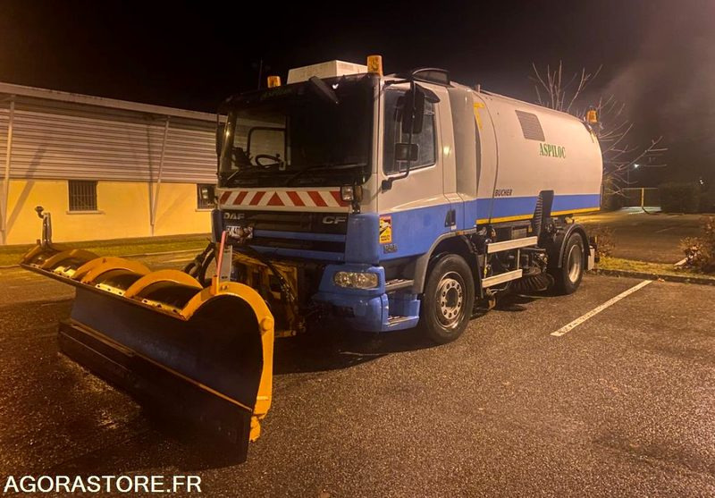 Balayeuse DAF haute pression - 2006 / 460 638 KMS - Cestovna čistilica: slika Balayeuse DAF haute pression - 2006 / 460 638 KMS - Cestovna čistilica Balayeuse DAF haute pression - 2006 / 460 638 KMS - Cestovna čistilica: slika Balayeuse DAF haute pression - 2006 / 460 638 KMS - Cestovna čistilica