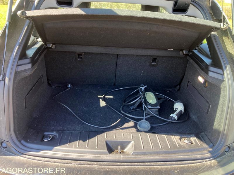 Bmw I3 Electrique 60ah 170cv - 2016 - 100 000km - Automobil: slika Bmw I3 Electrique 60ah 170cv - 2016 - 100 000km - Automobil Bmw I3 Electrique 60ah 170cv - 2016 - 100 000km - Automobil: slika Bmw I3 Electrique 60ah 170cv - 2016 - 100 000km - Automobil
