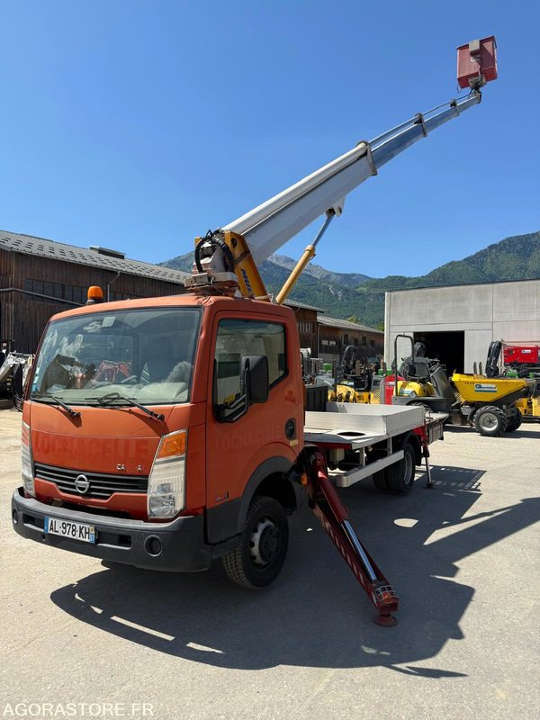 CAMION NACELLE 22M - 5530 H - 97 000 KM - 2010 - Podizna platforma montirana na kamion: slika CAMION NACELLE 22M - 5530 H - 97 000 KM - 2010 - Podizna platforma montirana na kamion CAMION NACELLE 22M - 5530 H - 97 000 KM - 2010 - Podizna platforma montirana na kamion: slika CAMION NACELLE 22M - 5530 H - 97 000 KM - 2010 - Podizna platforma montirana na kamion