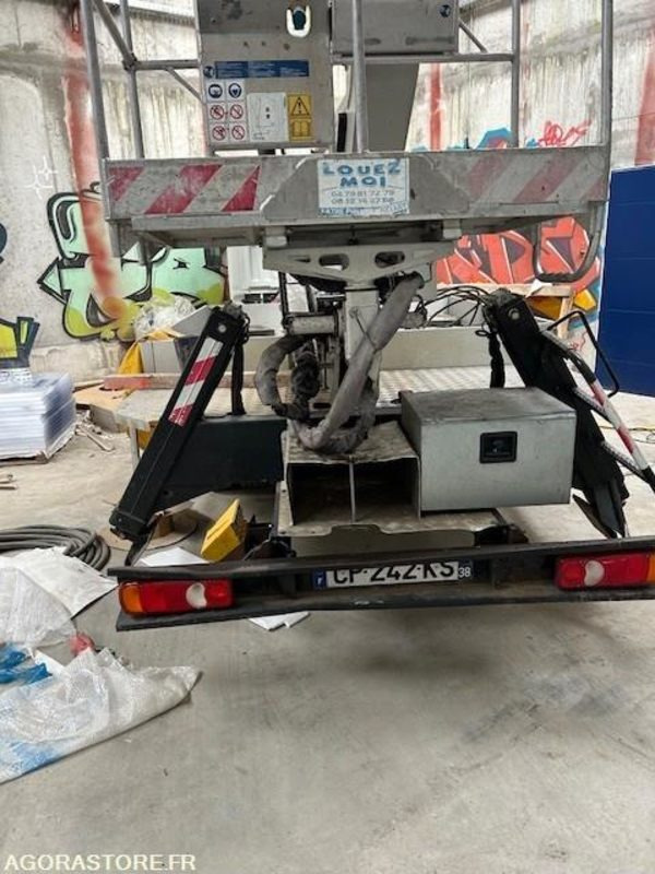 CAMION NACELLE NISSAN IMER P 23 AS 11 2013 20 000 KM - Podizna platforma montirana na kamion: slika CAMION NACELLE NISSAN IMER P 23 AS 11 2013 20 000 KM - Podizna platforma montirana na kamion CAMION NACELLE NISSAN IMER P 23 AS 11 2013 20 000 KM - Podizna platforma montirana na kamion: slika CAMION NACELLE NISSAN IMER P 23 AS 11 2013 20 000 KM - Podizna platforma montirana na kamion