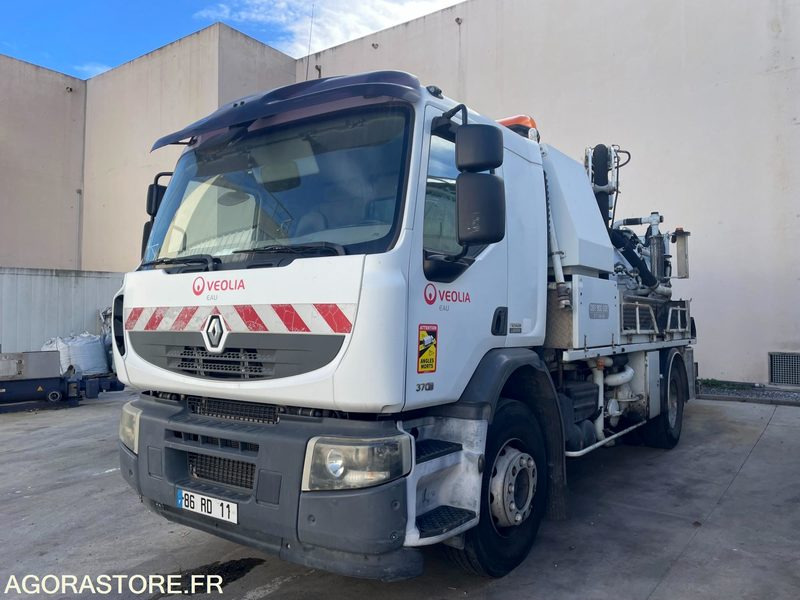 CAMION RENAULT19 HYDROCURER HUWER - 2018 / 341 258 KM - Vakum kamion: slika CAMION RENAULT19 HYDROCURER HUWER - 2018 / 341 258 KM - Vakum kamion CAMION RENAULT19 HYDROCURER HUWER - 2018 / 341 258 KM - Vakum kamion: slika CAMION RENAULT19 HYDROCURER HUWER - 2018 / 341 258 KM - Vakum kamion