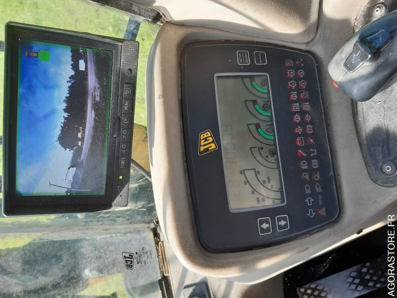 CHARGEUSE JCB - Utovarivač: slika CHARGEUSE JCB - Utovarivač CHARGEUSE JCB - Utovarivač: slika CHARGEUSE JCB - Utovarivač