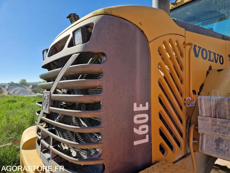 Utovarivač CHARGEUSE VOLVO L60E - 2005 / 6 670 HEURES: slika Utovarivač CHARGEUSE VOLVO L60E - 2005 / 6 670 HEURES
