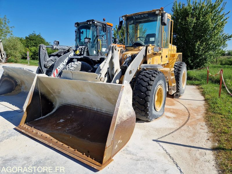 CHARGEUSE VOLVO L60E - 2005 / 6 670 HEURES - Utovarivač: slika CHARGEUSE VOLVO L60E - 2005 / 6 670 HEURES - Utovarivač CHARGEUSE VOLVO L60E - 2005 / 6 670 HEURES - Utovarivač: slika CHARGEUSE VOLVO L60E - 2005 / 6 670 HEURES - Utovarivač