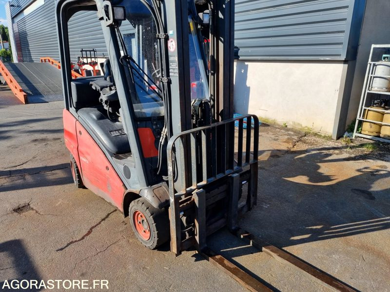 CHARIOT ELEVATEUR FENWICK H16T-01 GAZ DE 2013 - 5600 H (R3S177) - Plinski viličar: slika CHARIOT ELEVATEUR FENWICK H16T-01 GAZ DE 2013 - 5600 H (R3S177) - Plinski viličar CHARIOT ELEVATEUR FENWICK H16T-01 GAZ DE 2013 - 5600 H (R3S177) - Plinski viličar: slika CHARIOT ELEVATEUR FENWICK H16T-01 GAZ DE 2013 - 5600 H (R3S177) - Plinski viličar