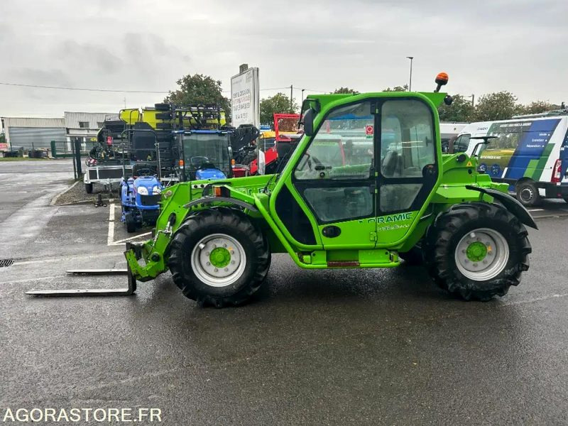 CHARIOT TELESCOPIQUE MERLO PANORAMIC P32.6 PLUS - 2013 / 2865 HEURES - Utovarivač: slika CHARIOT TELESCOPIQUE MERLO PANORAMIC P32.6 PLUS - 2013 / 2865 HEURES - Utovarivač CHARIOT TELESCOPIQUE MERLO PANORAMIC P32.6 PLUS - 2013 / 2865 HEURES - Utovarivač: slika CHARIOT TELESCOPIQUE MERLO PANORAMIC P32.6 PLUS - 2013 / 2865 HEURES - Utovarivač