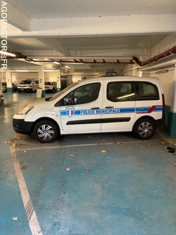 CITROEN BERLINGO - 2013 - 72200kms - Automobil: slika CITROEN BERLINGO - 2013 - 72200kms - Automobil CITROEN BERLINGO - 2013 - 72200kms - Automobil: slika CITROEN BERLINGO - 2013 - 72200kms - Automobil