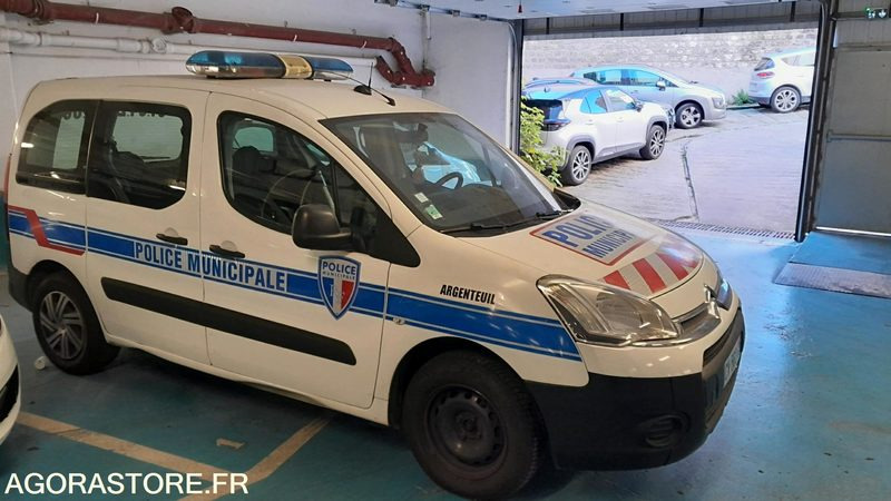 CITROEN BERLINGO - 2013 - 72200kms - Automobil: slika CITROEN BERLINGO - 2013 - 72200kms - Automobil CITROEN BERLINGO - 2013 - 72200kms - Automobil: slika CITROEN BERLINGO - 2013 - 72200kms - Automobil