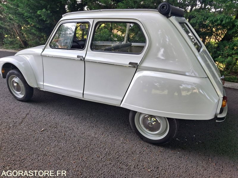 CITROEN-DYANE-1967- - Automobil: slika CITROEN-DYANE-1967- - Automobil CITROEN-DYANE-1967- - Automobil: slika CITROEN-DYANE-1967- - Automobil