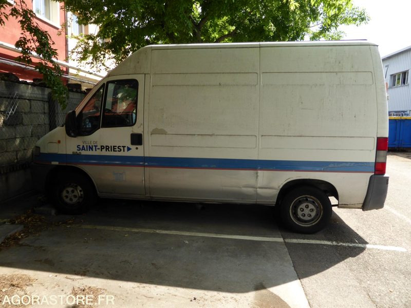 CITROEN JUMPER 55000 kms 2001 - Furgon: slika CITROEN JUMPER 55000 kms 2001 - Furgon CITROEN JUMPER 55000 kms 2001 - Furgon: slika CITROEN JUMPER 55000 kms 2001 - Furgon